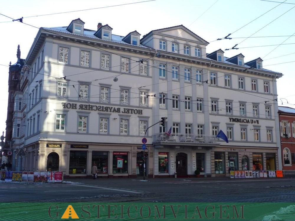 Hopedarse no Hotel Bayrischer Hof
